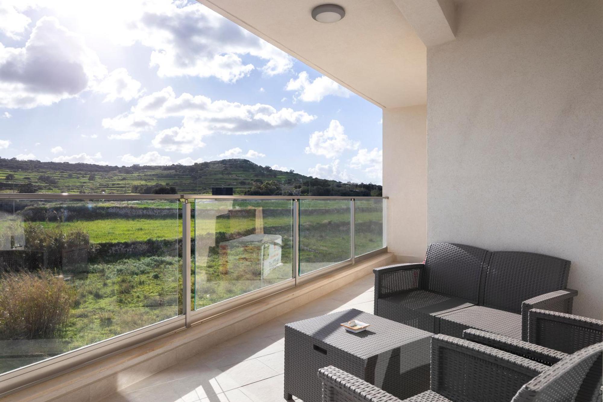 Modern & Spacious 2Br Apartment With Country Views - Close To Xemxija Bay 圣保罗湾城 外观 照片
